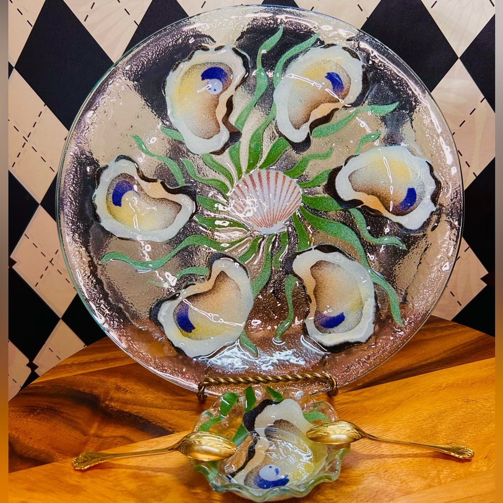 Oyster Shell Motif Fused Glass Platter & Bowl Set — Iridescent Coastal Art Glass - Picture 12 of 16